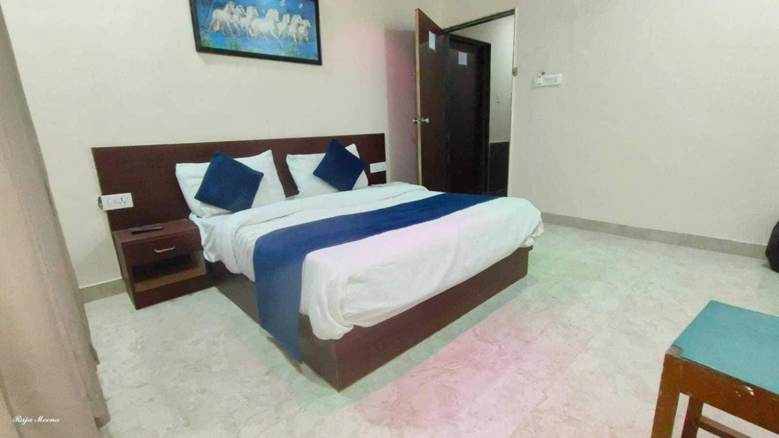 Collection O Hotel Kavya Guest House Jaipur Ngoại thất bức ảnh